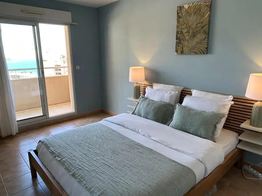 Sunnydaze Monaco Beach Apartment Beausoleil